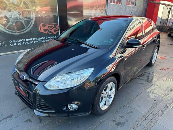 FORD FOCUS 1.6 SE 16V FLEX 4P MANUAL FORD FOCUS 1.6 SE 16V FLEX 4P MANUAL